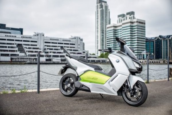 Noul scuter electric C Evolution, prezentat la Londra